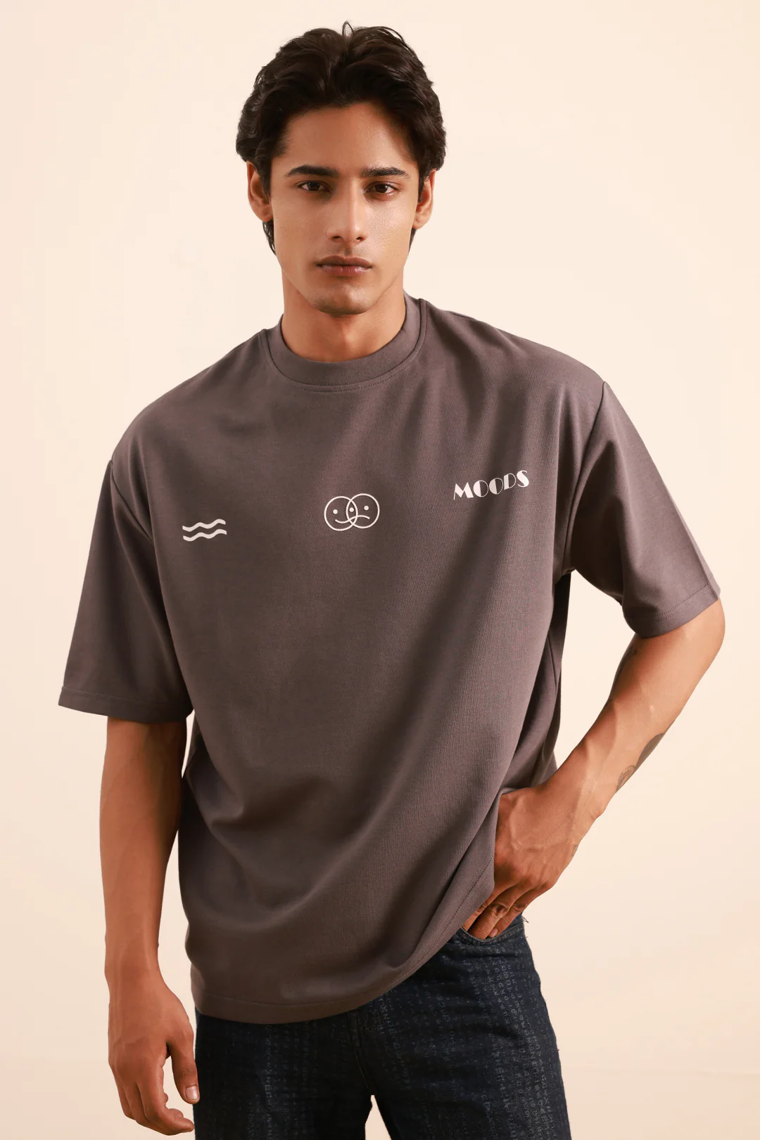 Oversized Graphic T-Shirt - 4015 - Image 3