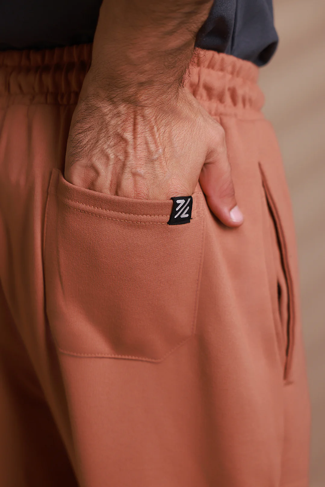 Knitted Relaxed-Cuff Pant - 5003 - Image 3