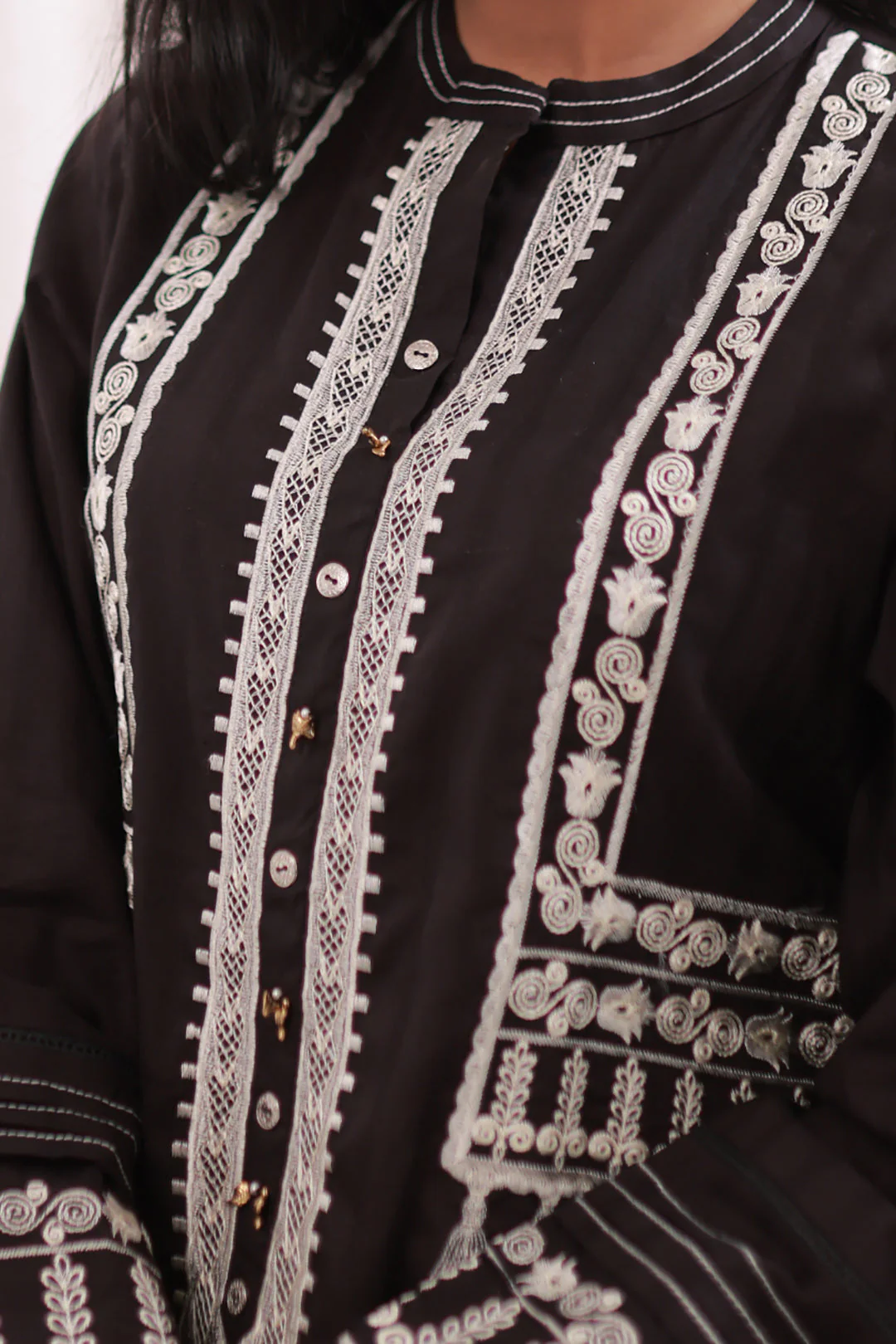 Embroidered Kurta - 1115 - Image 2