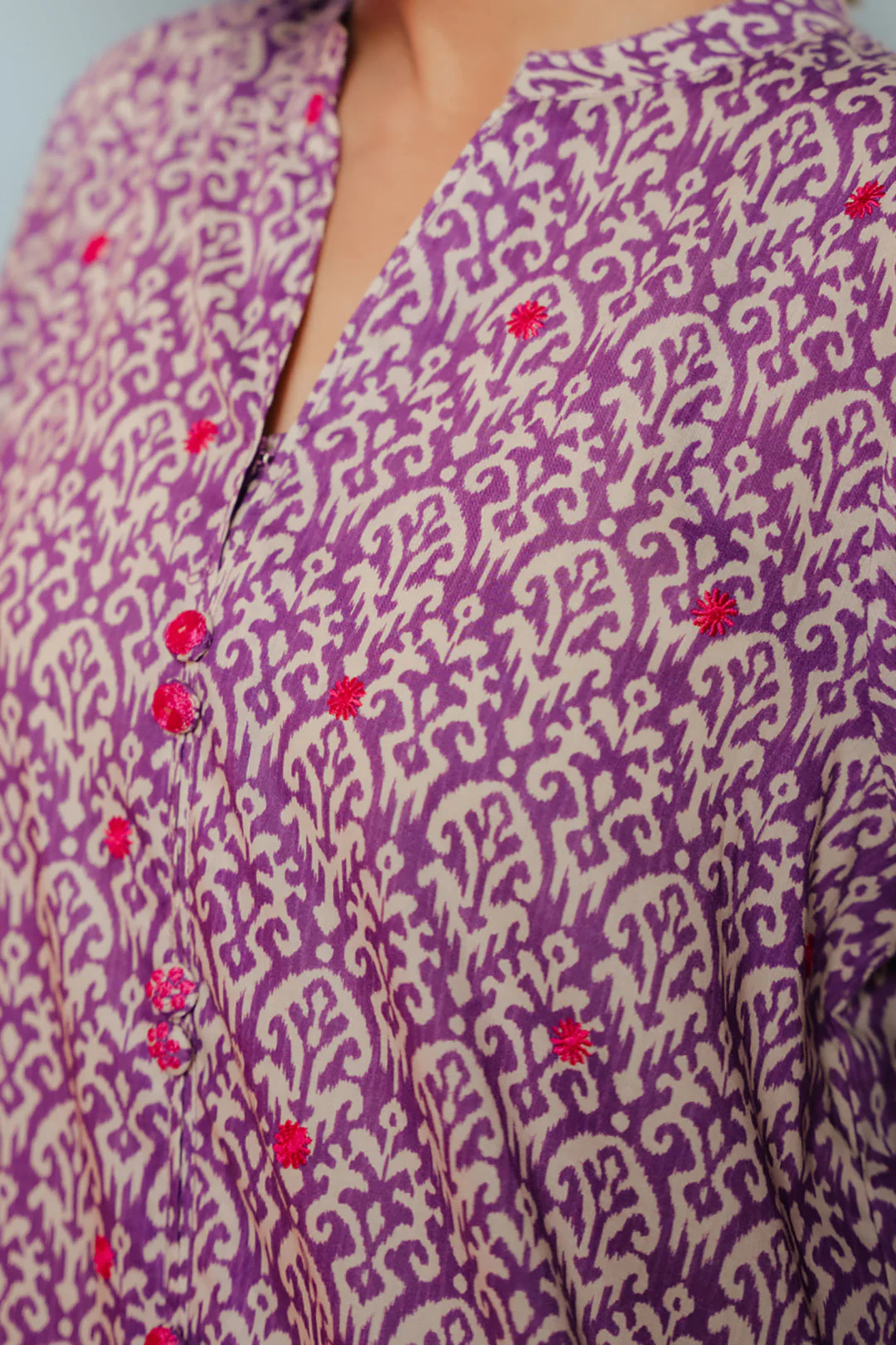 Embroidered Kurta - 1658 - Image 4