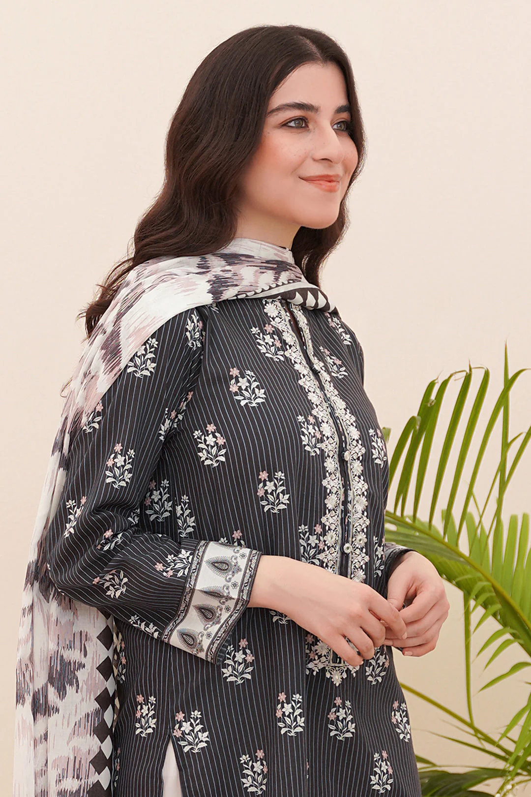 Embroidered Kurta Dupatta - 0553 - Image 6