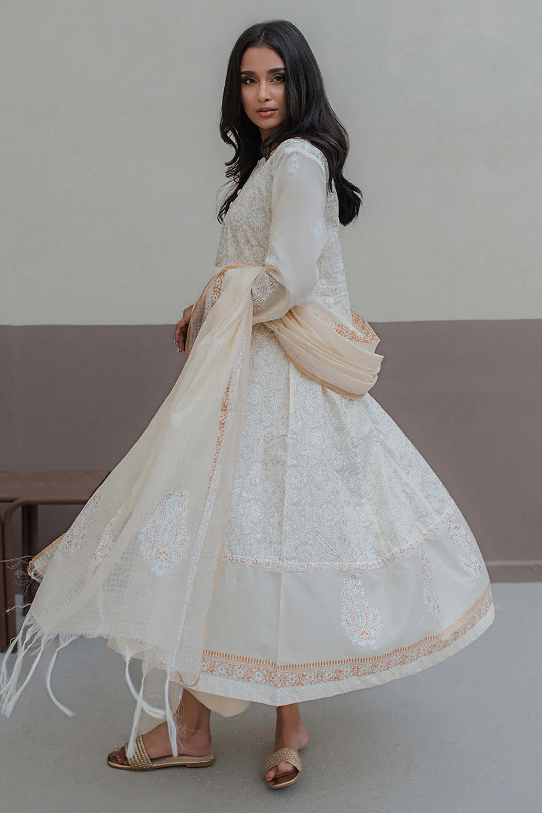 Embroidered Kurta Dupatta - 0749 - Image 3