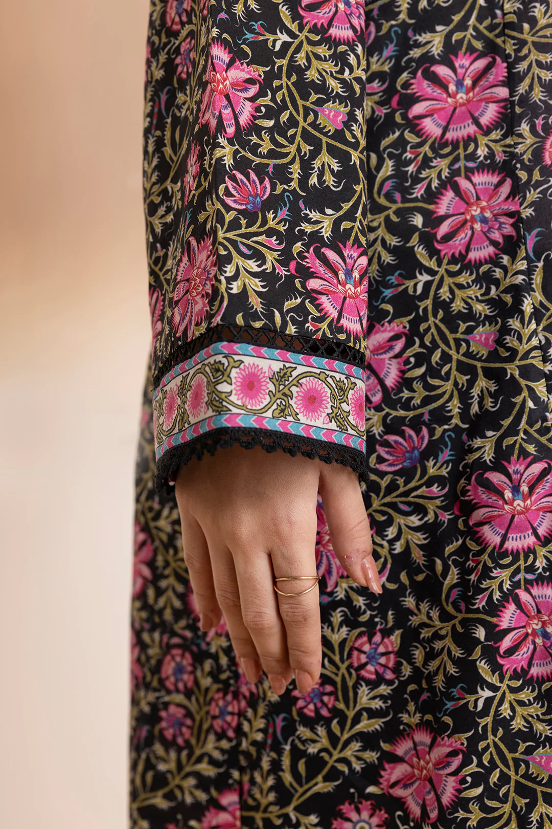 Kurta Dupatta Trouser - 3222 - Image 6