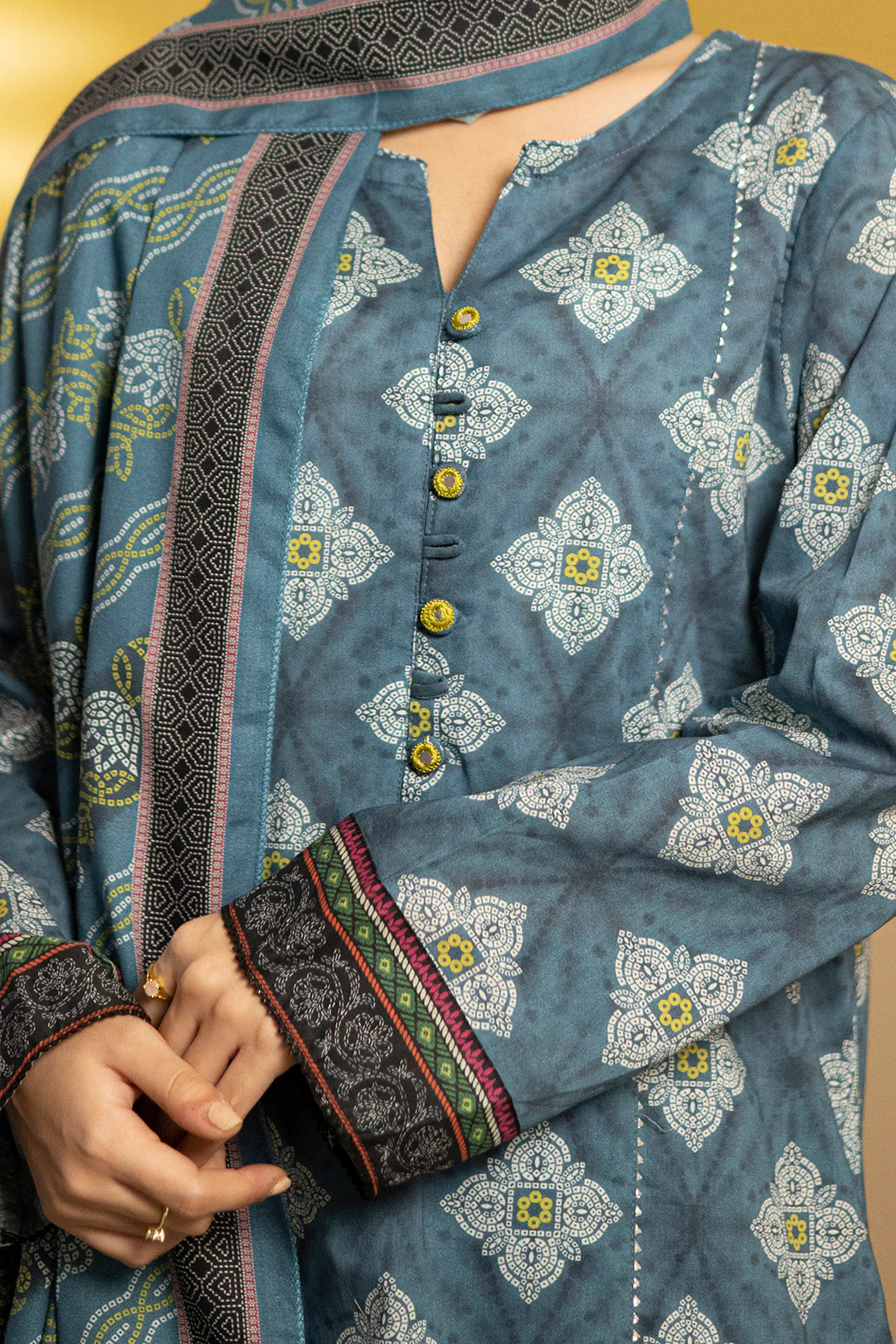 Kurta Dupatta Trouser - 3244 - Image 5