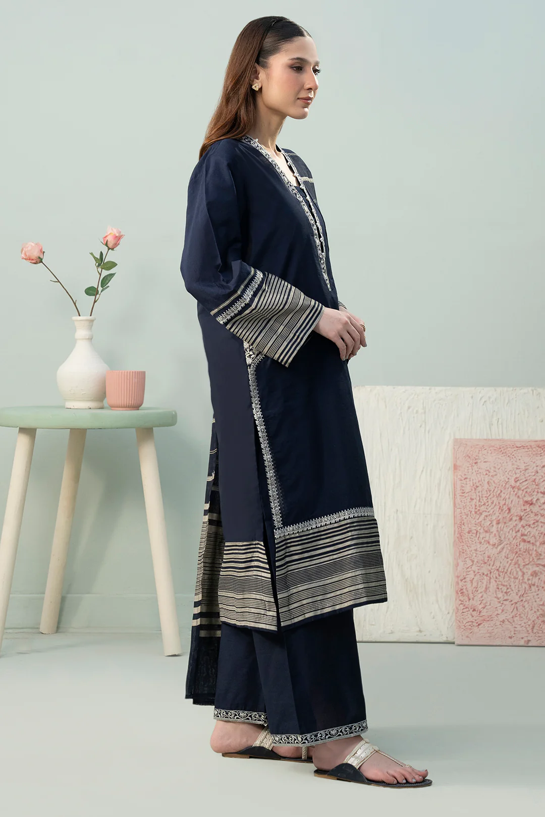 Embroidered Kurta Dupatta Trouser - 3338 - Image 5