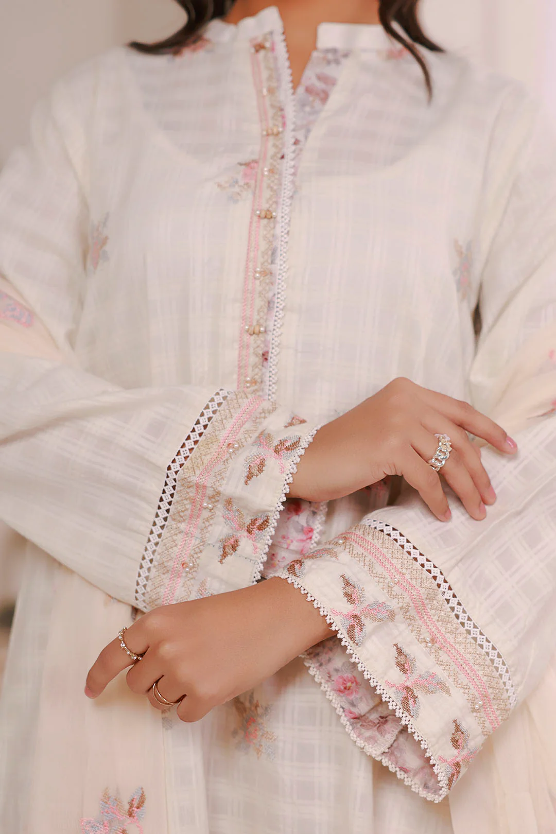 Embroidered Kurta Dupatta Trouser - 3340 - Image 4