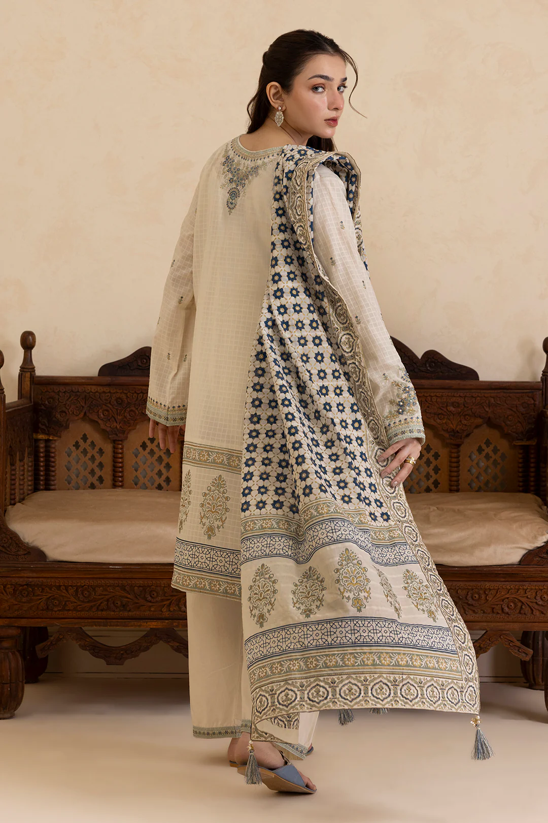 Embroidered Kurta Dupatta Trouser - 2509 - Image 6