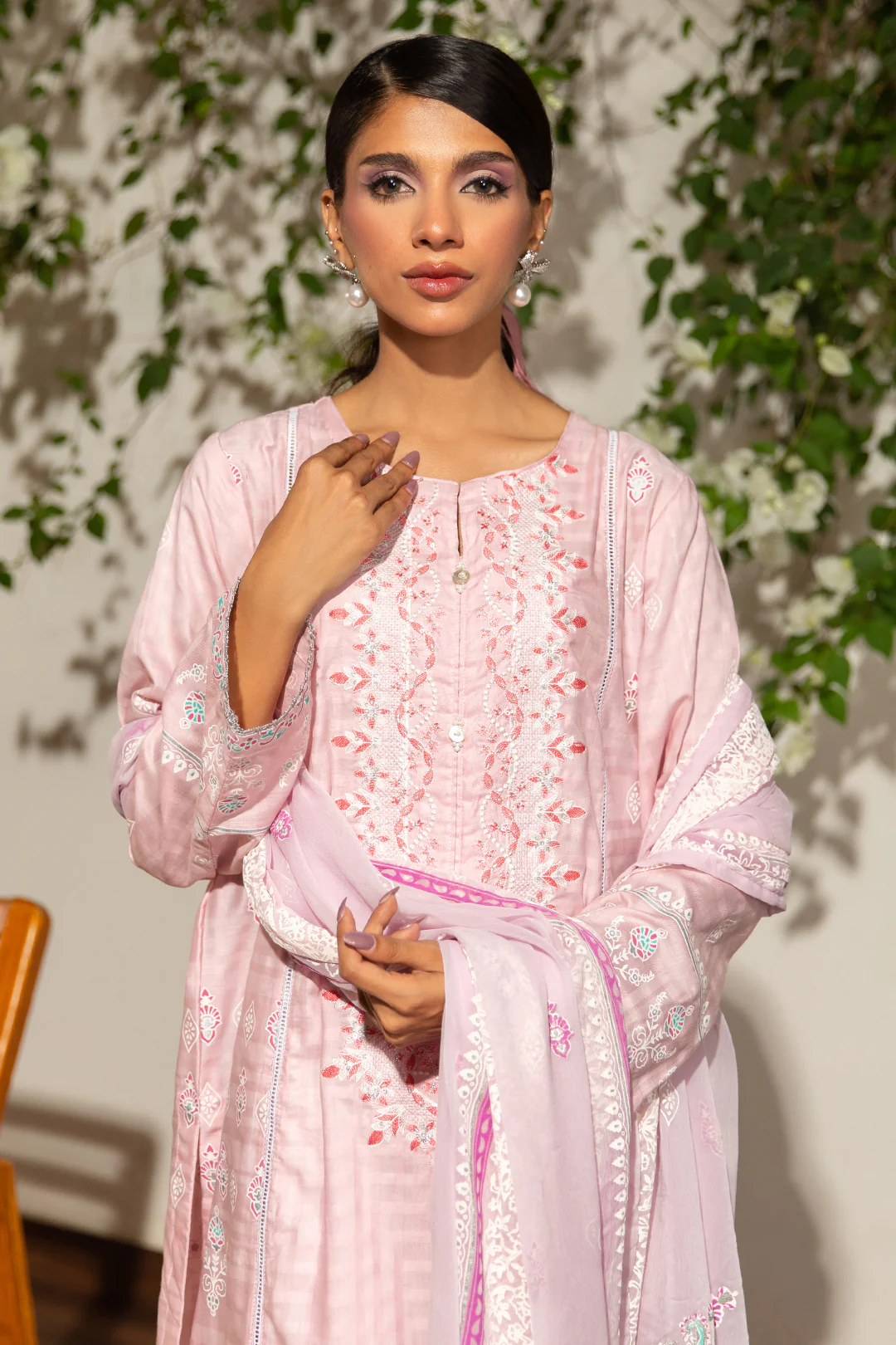 Embroidered Kurta Dupatta Trouser - 0988 - Image 5