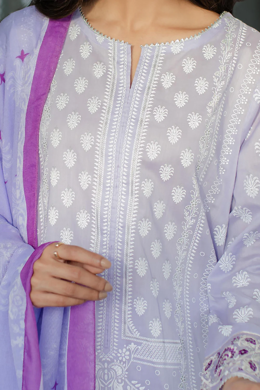 Embroidered Kurta Dupatta Trouser - 1758 - Image 5