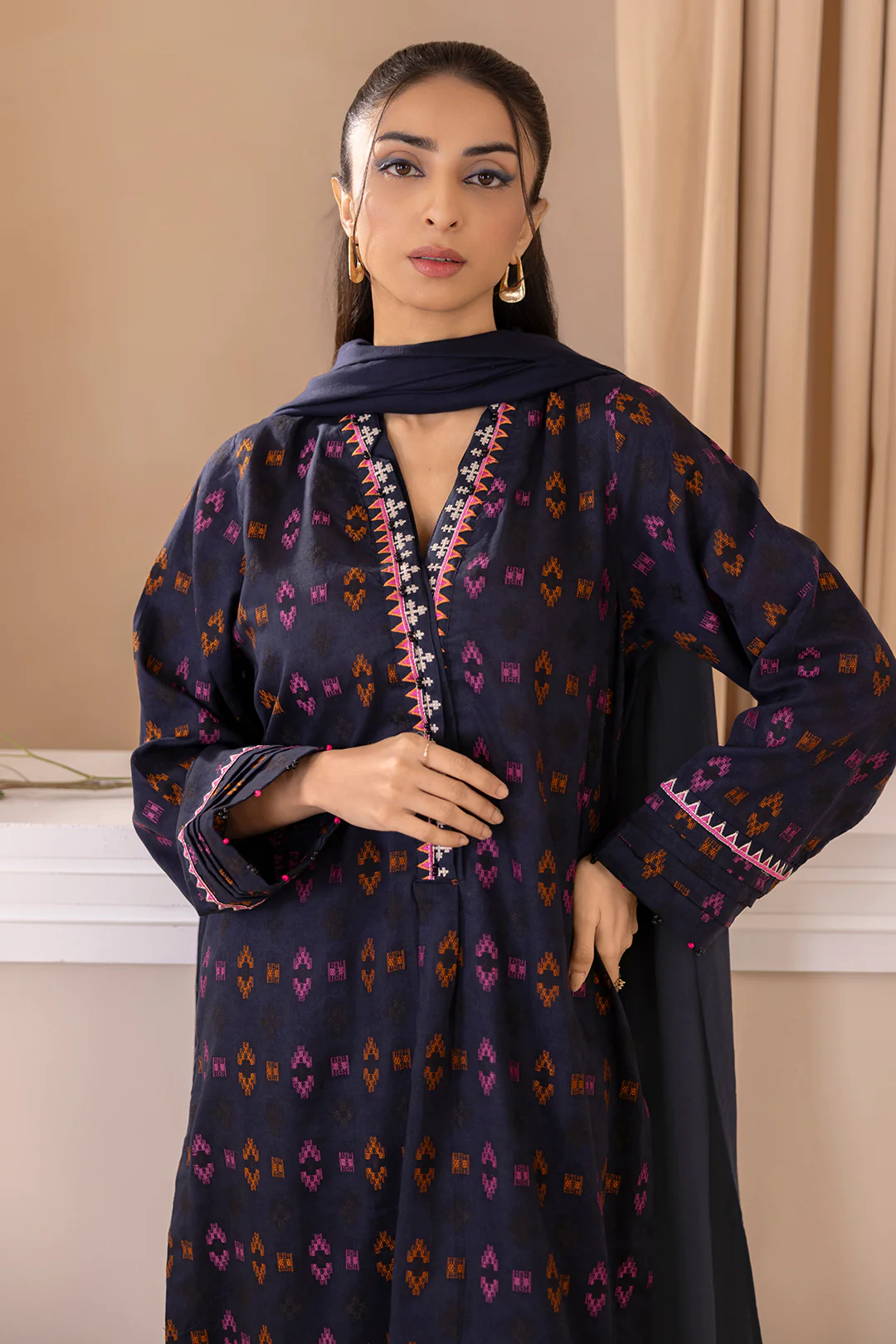 Embroidered Kurta Dupatta Trouser - 1775 - Image 4