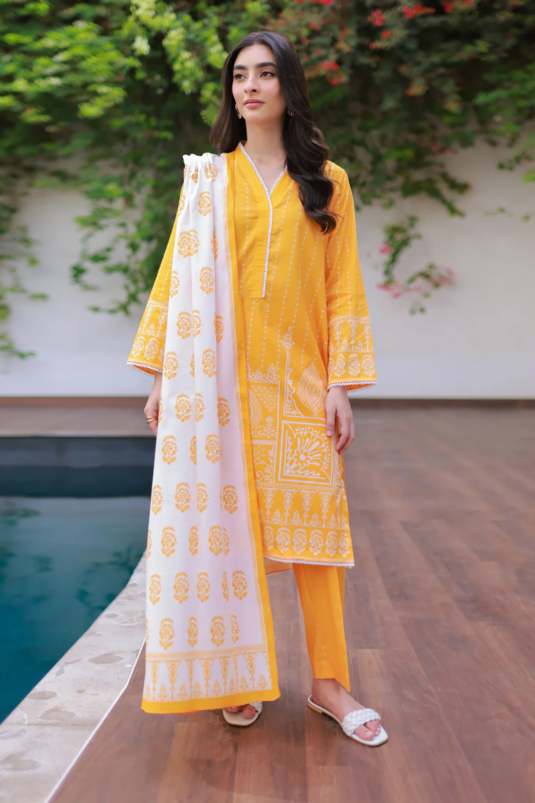 Kurta Dupatta Trouser - 1948 - Image 2