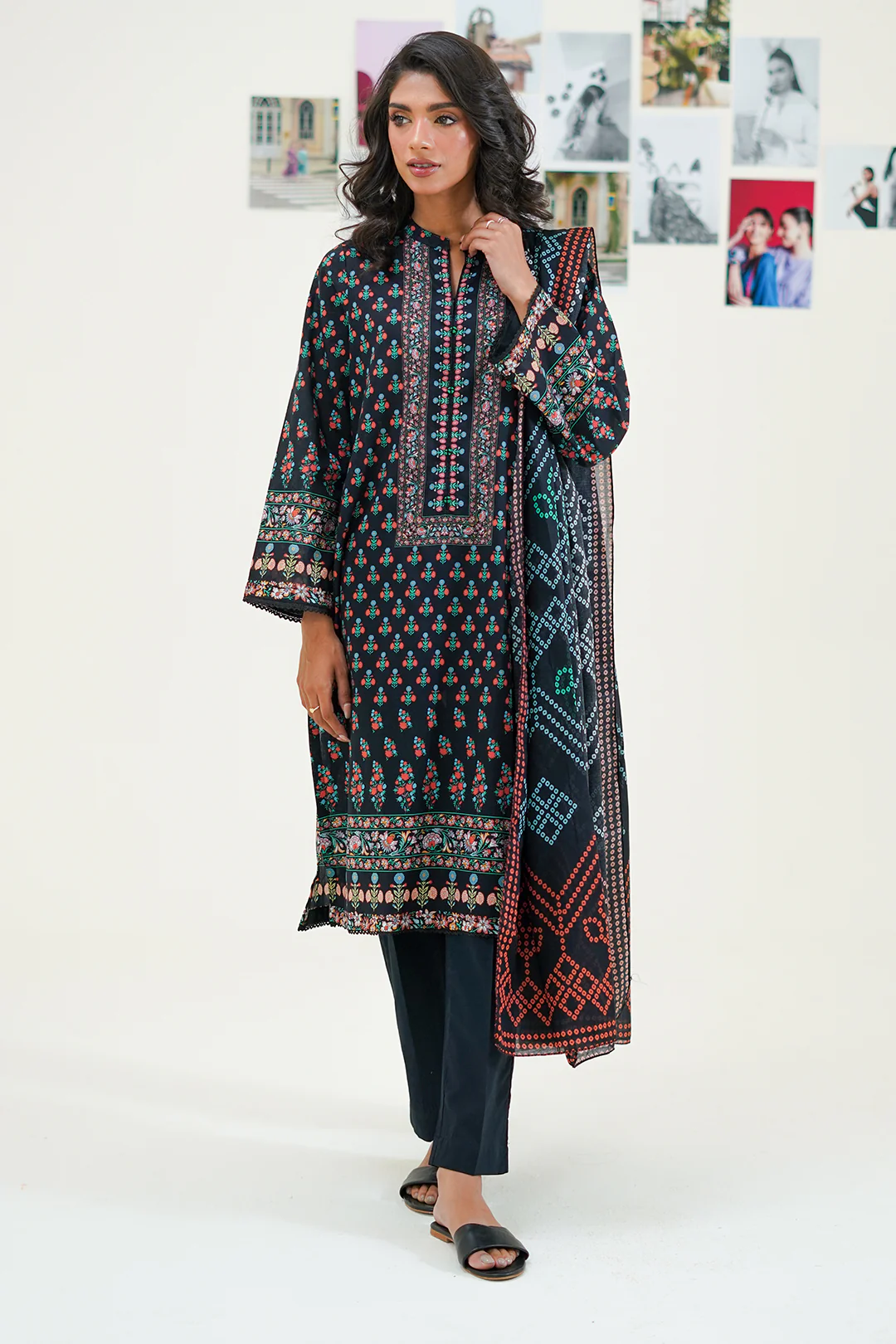 Kurta Dupatta Trouser - 1956 - Image 3