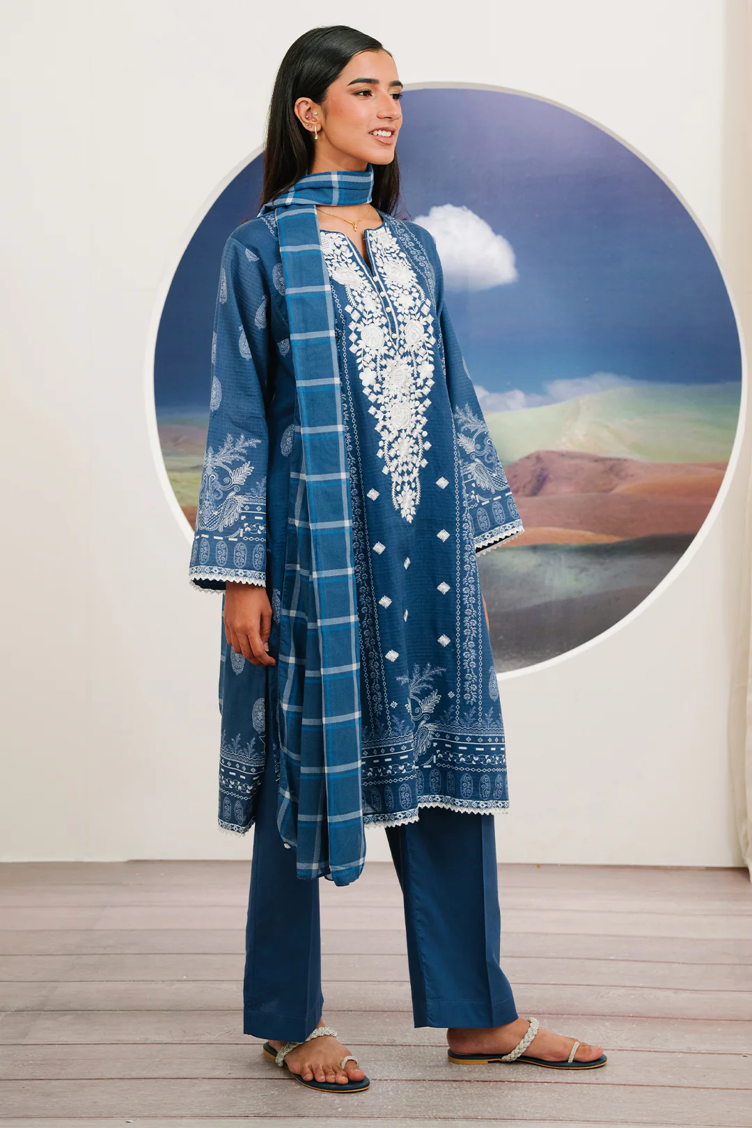 Embroidered Kurta Dupatta Trouser - 1964 - Image 2