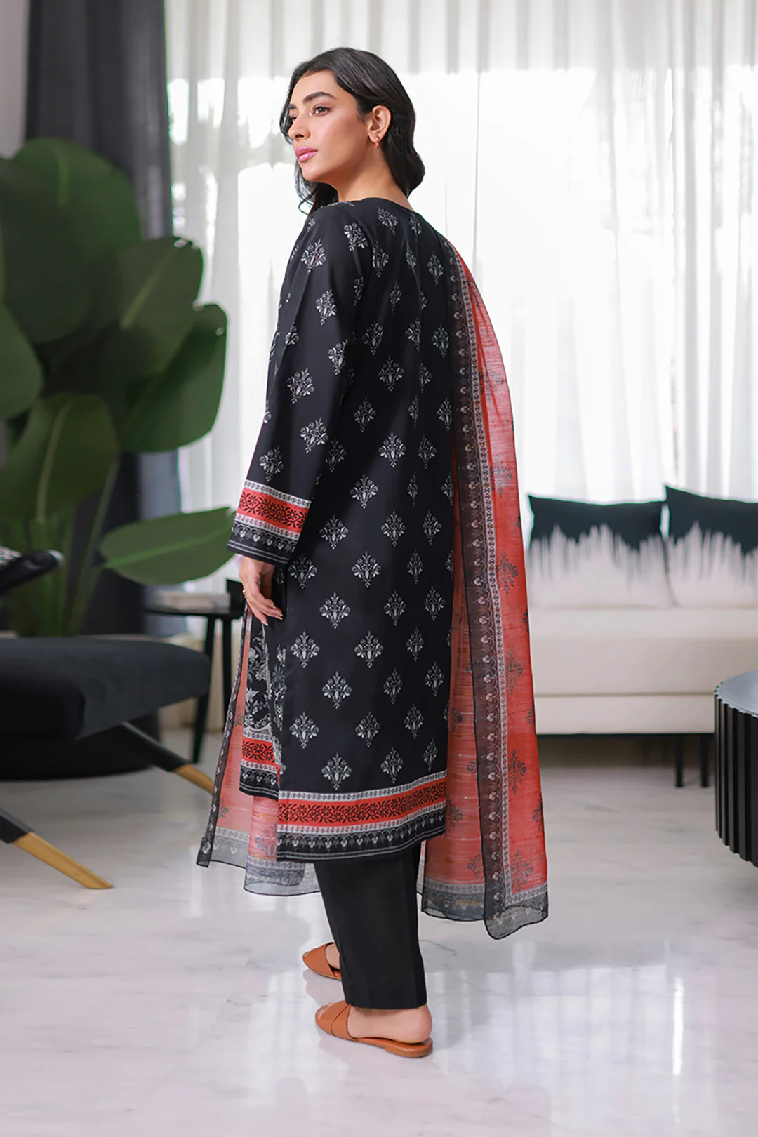 Embroidered Kurta Dupatta Trouser - 1966 - Image 5