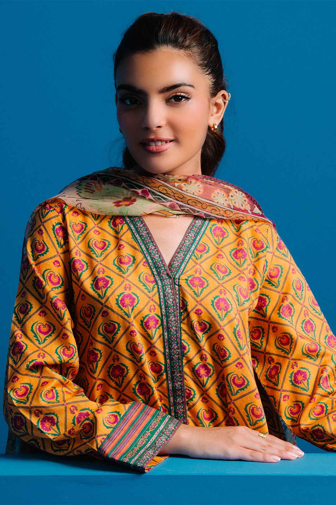 Kurta Dupatta Trouser - 2104 - Image 3