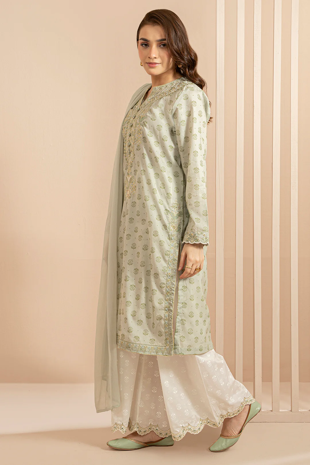 Embroidered Kurta Dupatta Trouser - 2137 - Image 3