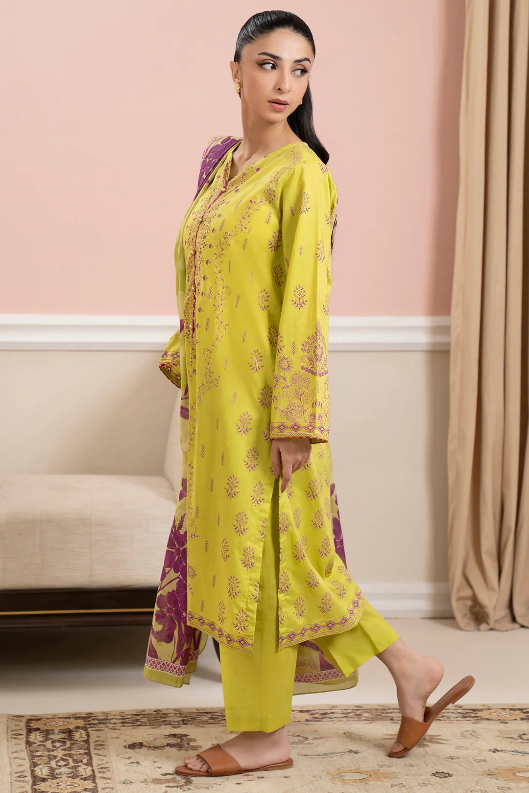 Kurta Dupatta Trouser - 1577 - Image 4