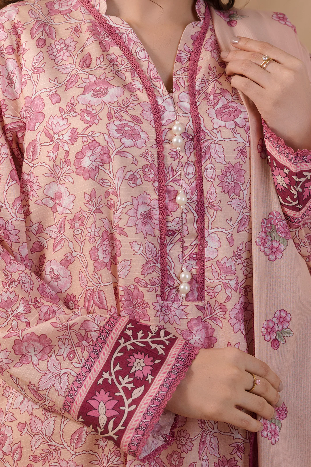 Kurta Dupatta Trouser - 1625 - Image 4