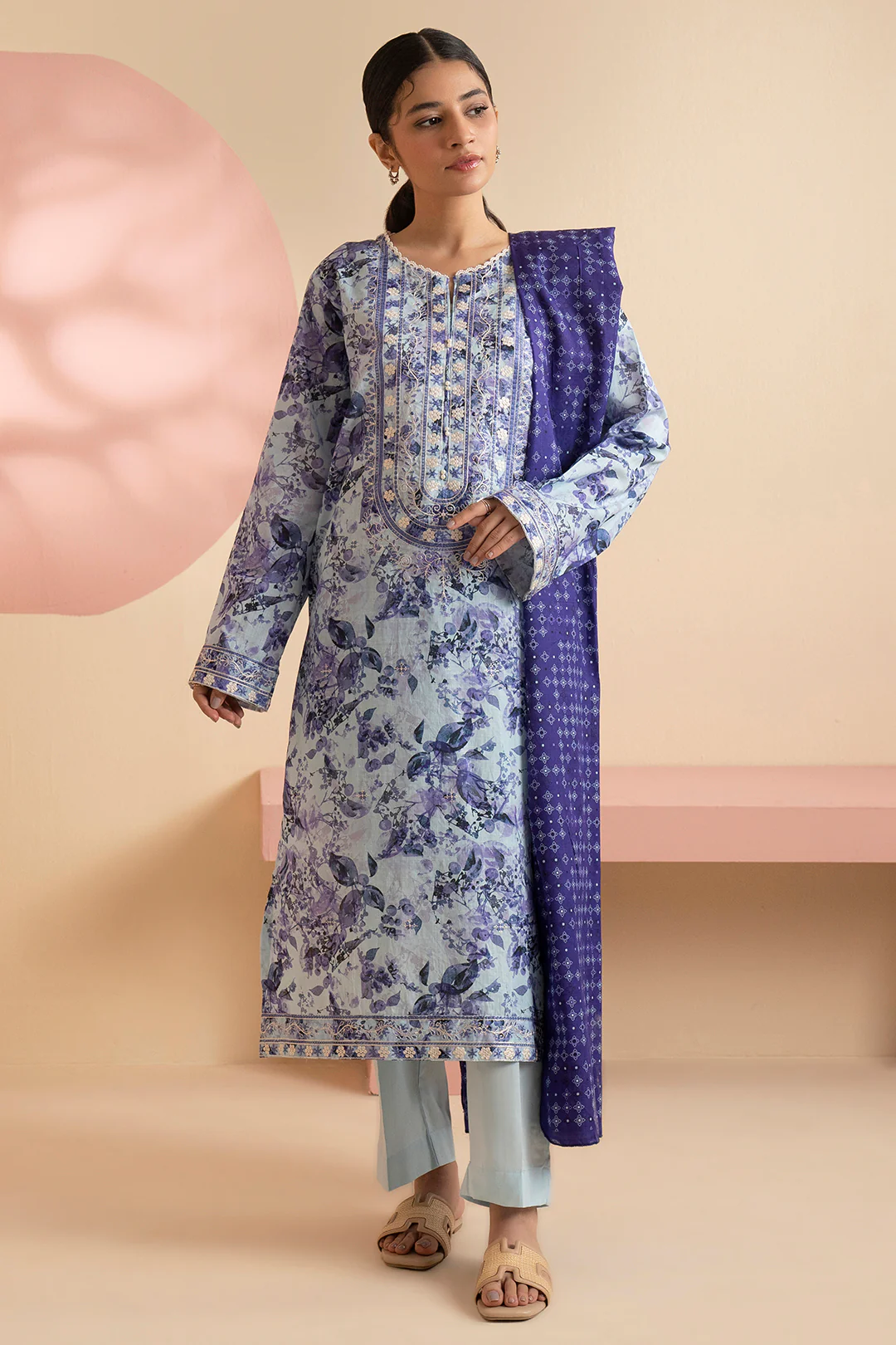 Embroidered Kurta Dupatta Trouser - 1632 - Image 6