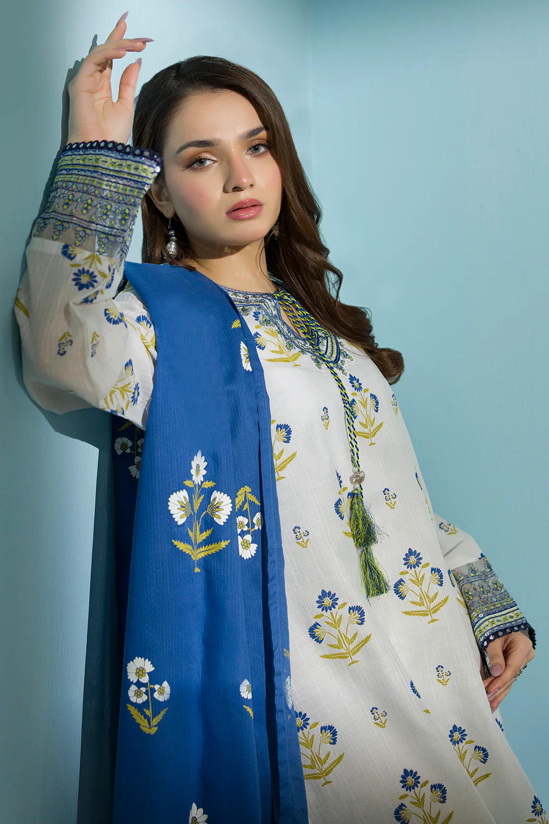 Embroidered Kurta Dupatta Trouser - 1711 - Image 6