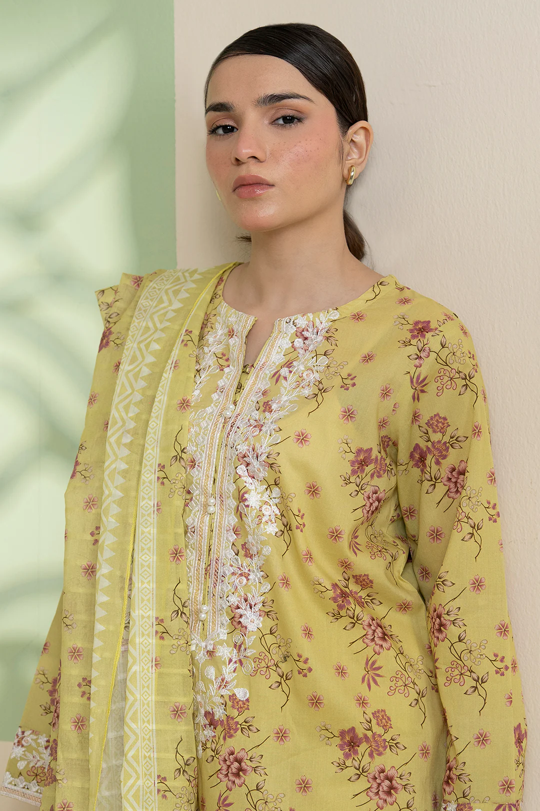 Embroidered Kurta Dupatta Trouser - 1712 - Image 3