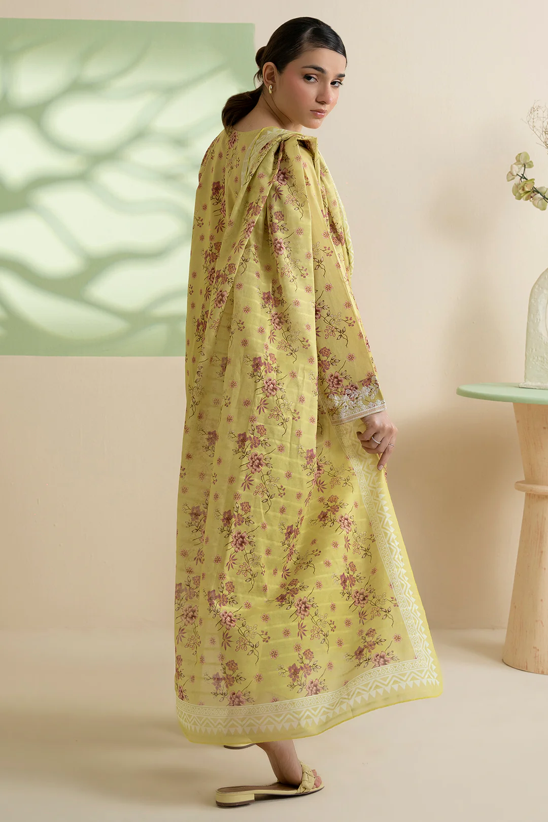 Embroidered Kurta Dupatta Trouser - 1712 - Image 5