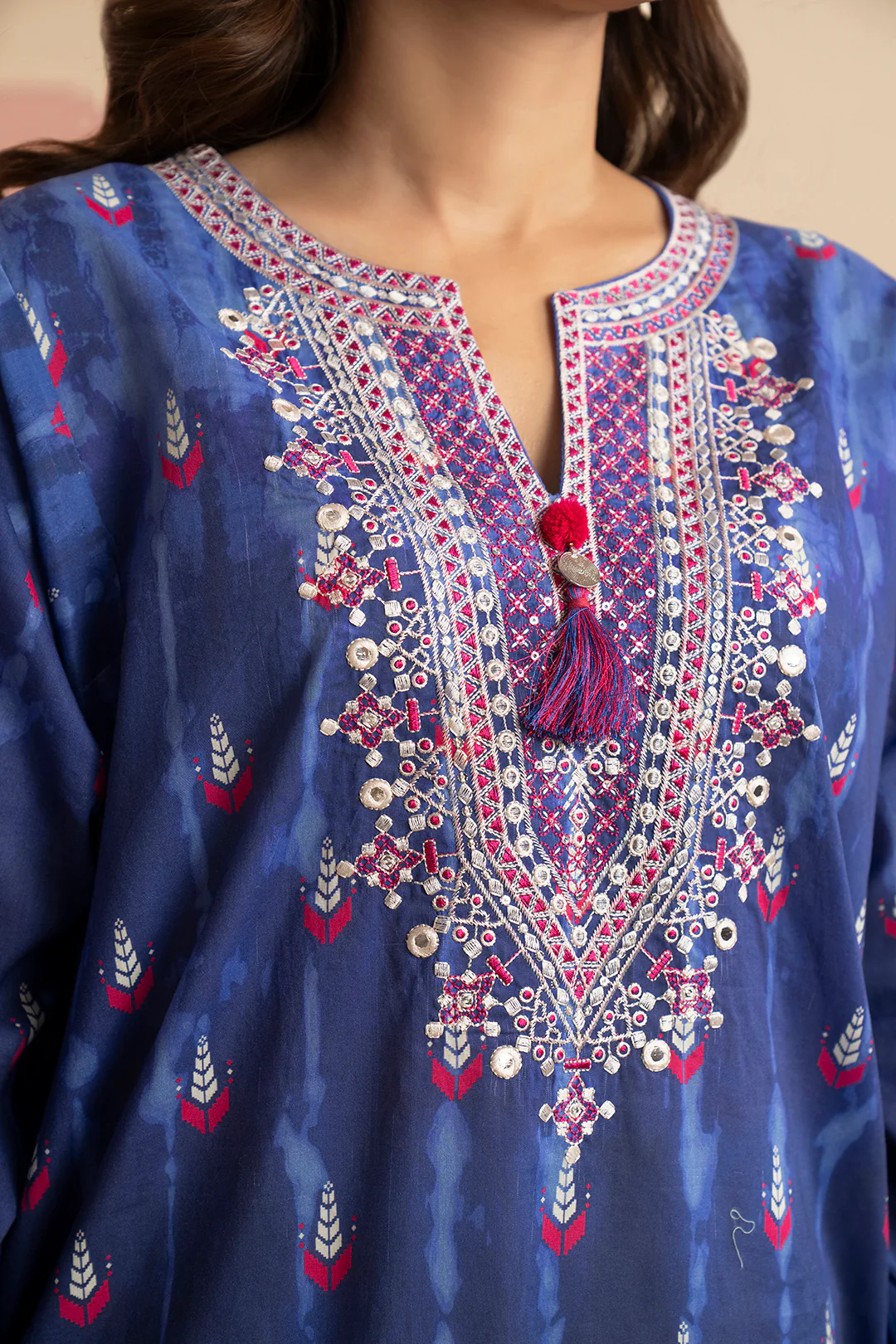 Embroidered Kurta Dupatta Trouser - 1715 - Image 4