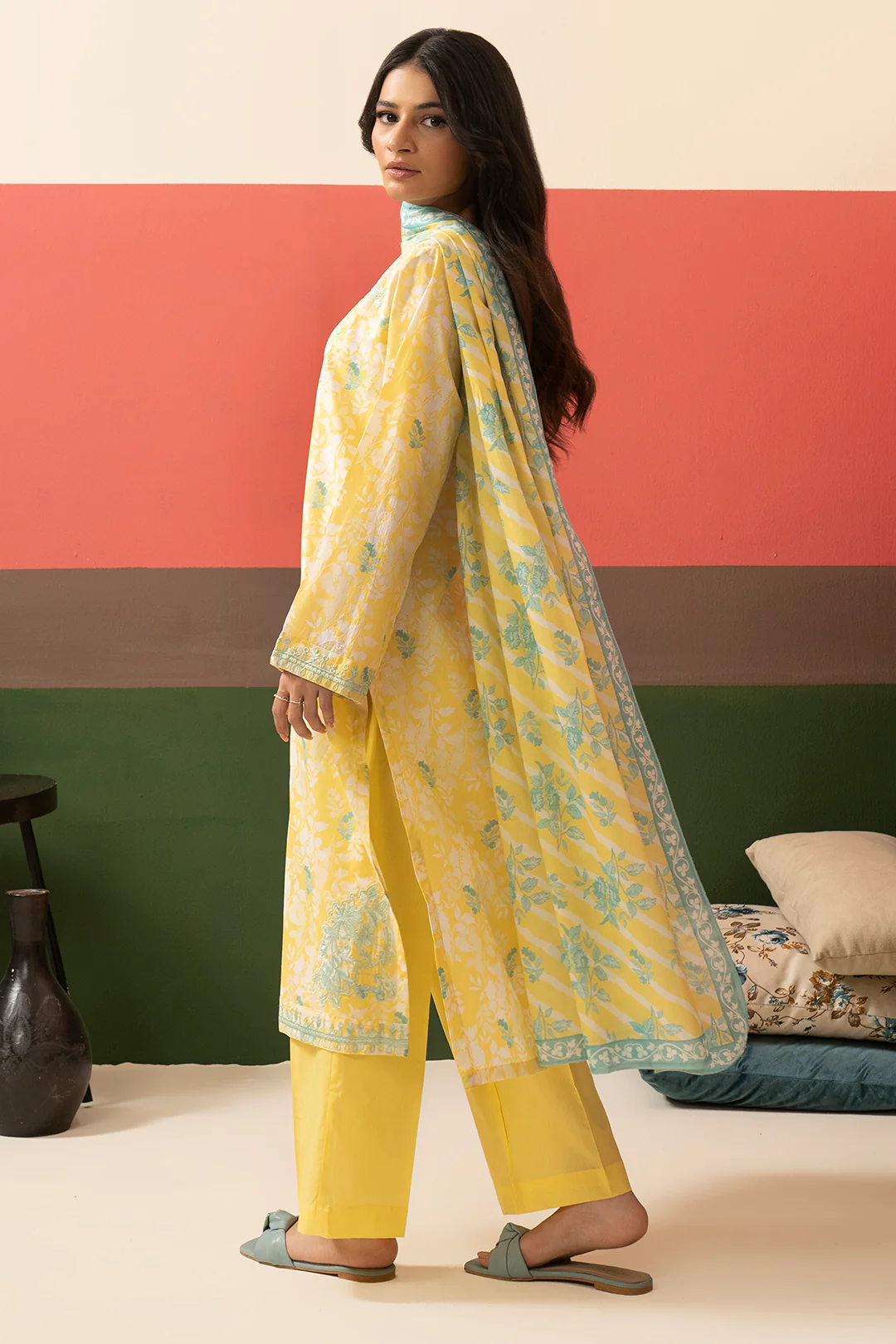 Embroidered Kurta Dupatta Trouser - 1831 - Image 10