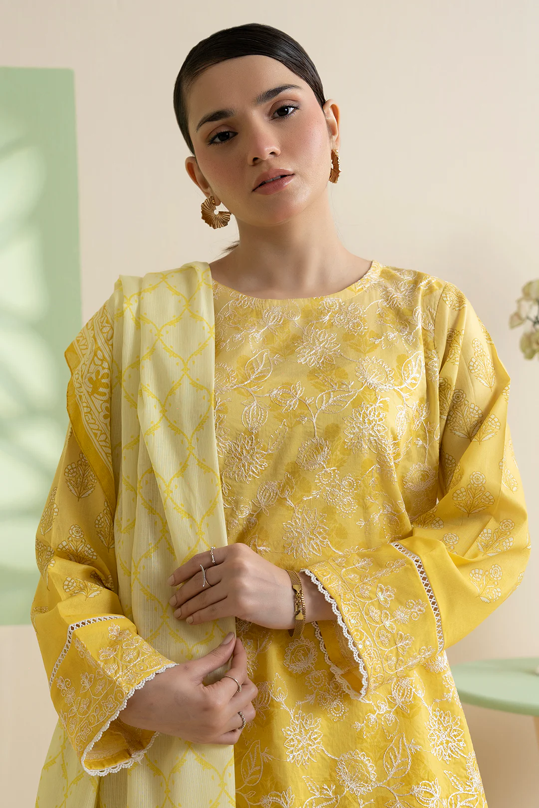 Embroidered Kurta Dupatta Trouser - 1832 - Image 2