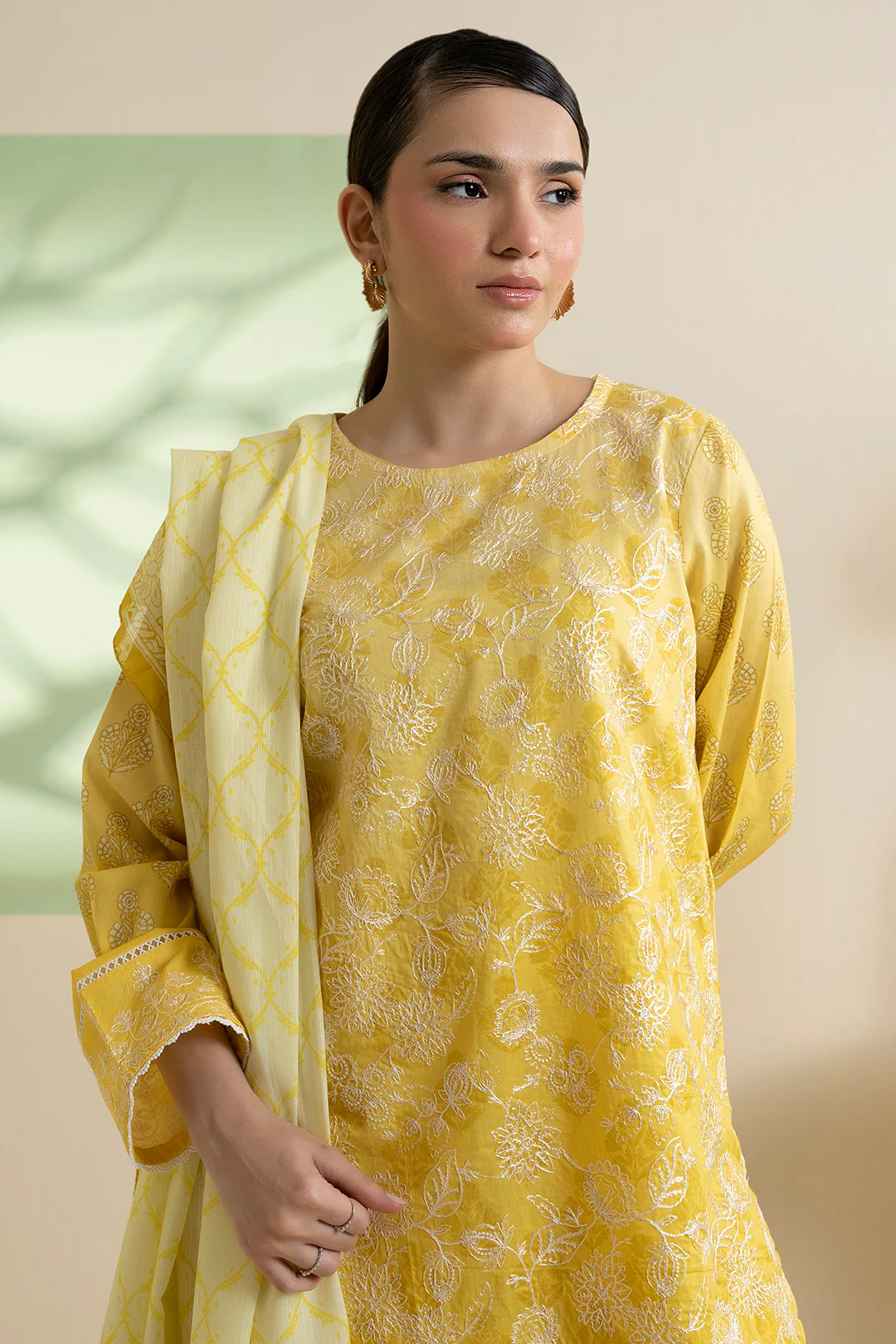 Embroidered Kurta Dupatta Trouser - 1832 - Image 3
