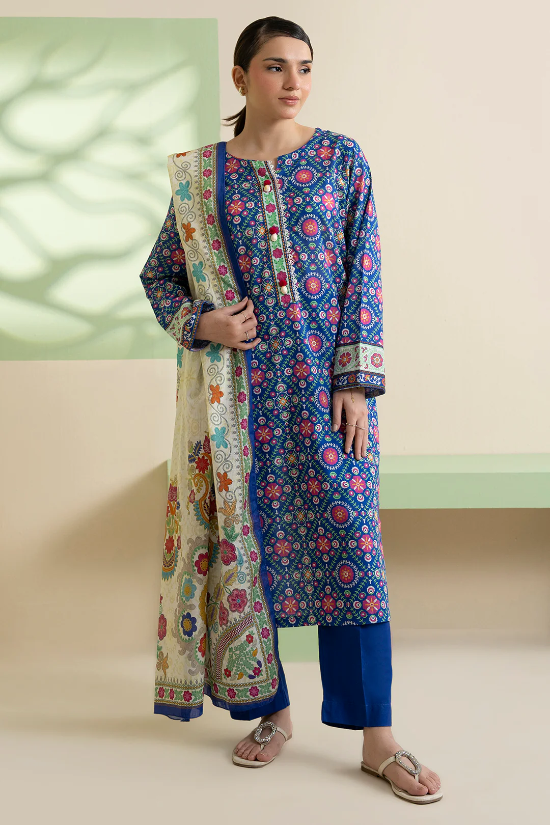 Kurta Dupatta Trouser - 1983