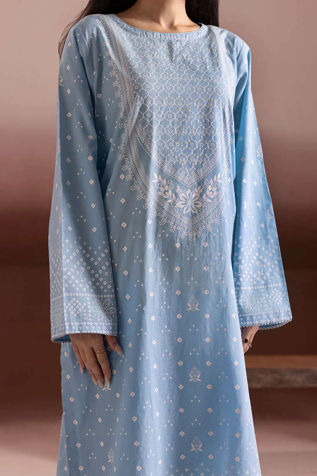 Kurta Dupatta Trouser - 2017 - Image 7