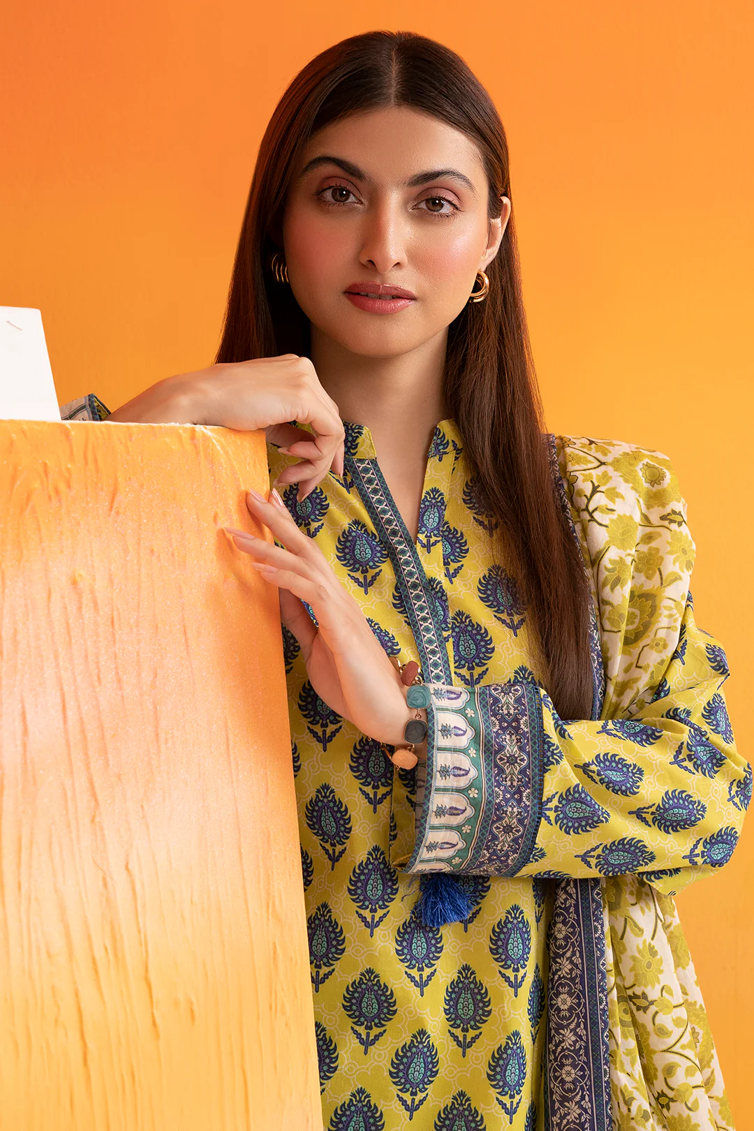 Kurta Dupatta Trouser - 2057 - Image 4