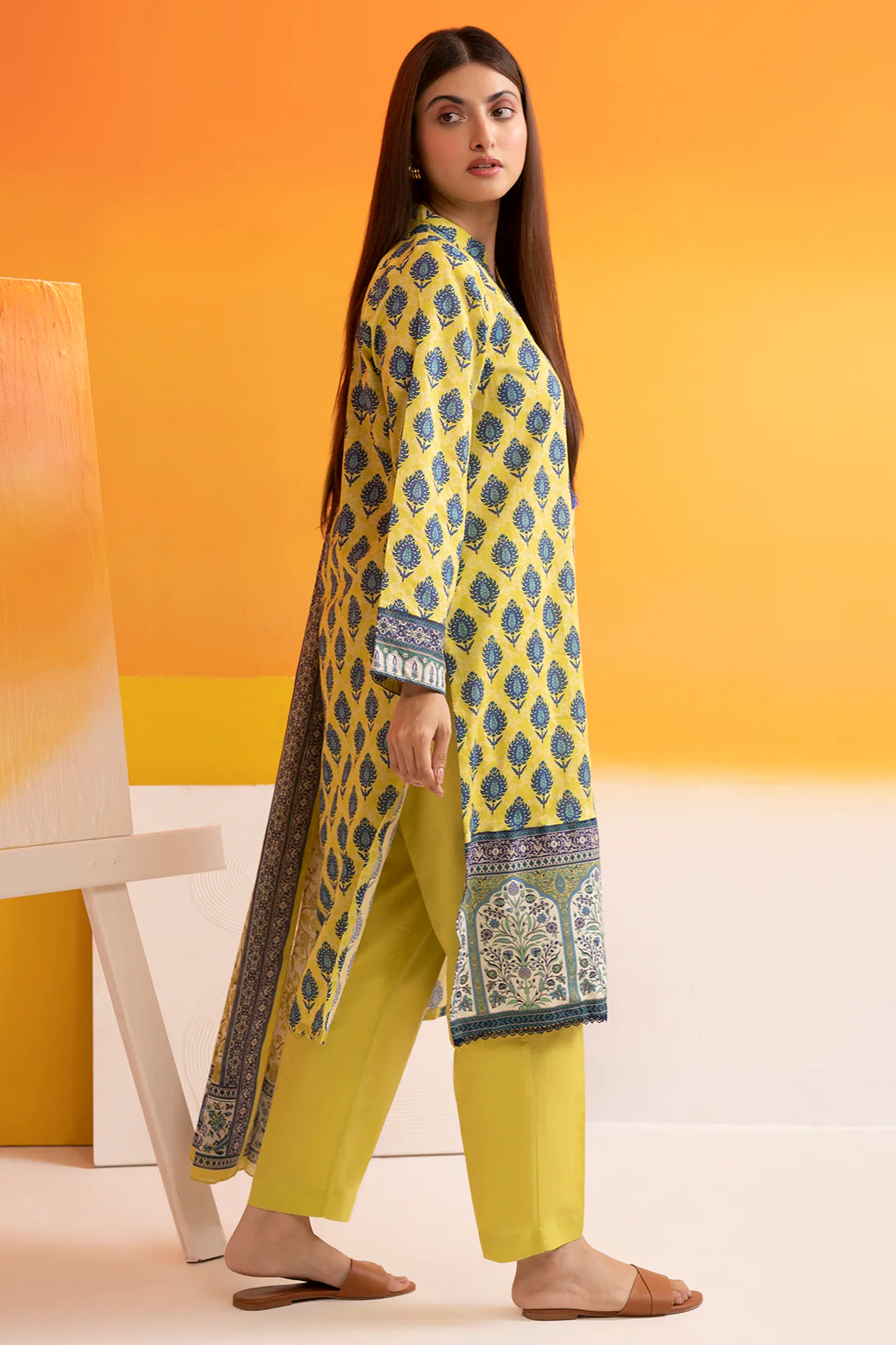 Kurta Dupatta Trouser - 2057 - Image 8