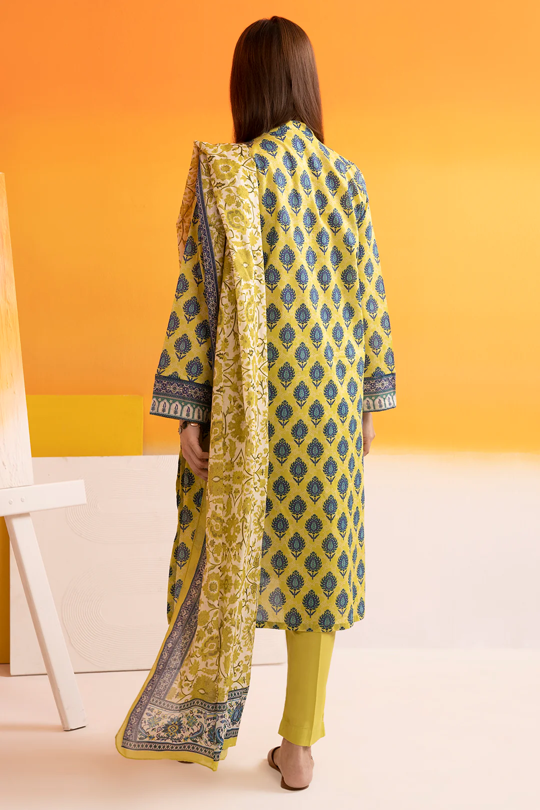 Kurta Dupatta Trouser - 2057 - Image 9