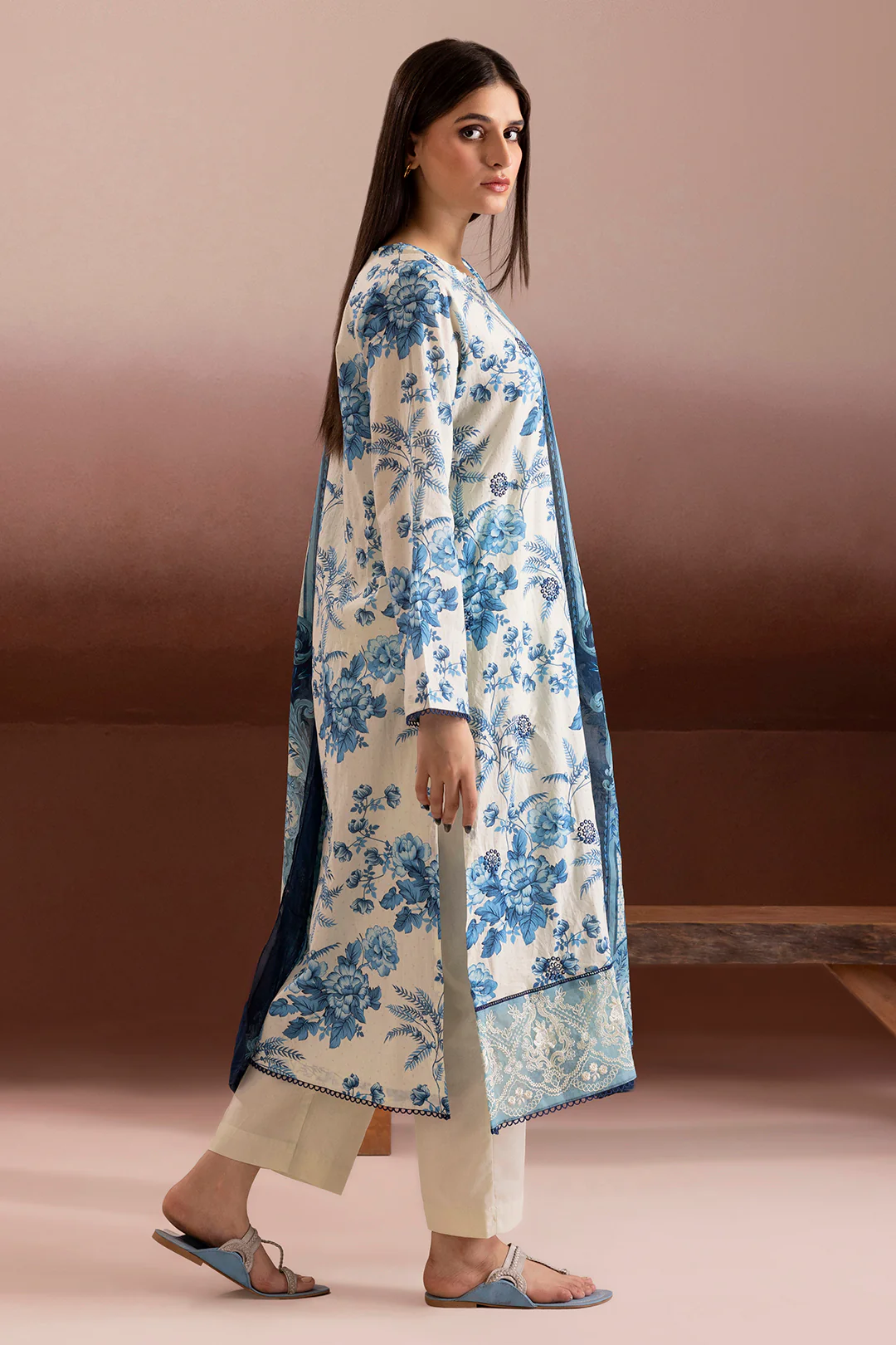 Embroidered Kurta Dupatta Trouser - 2112 - Image 3