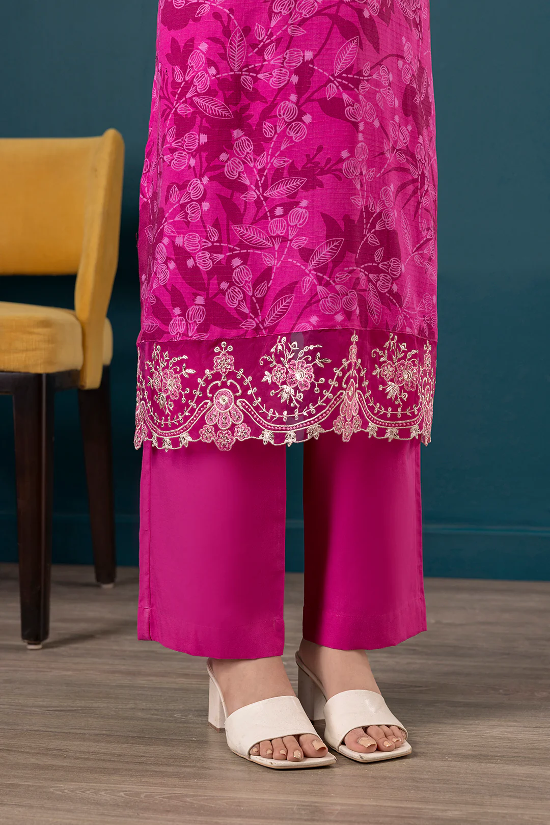 Embroidered Kurta Dupatta Trouser - 2140 - Image 6