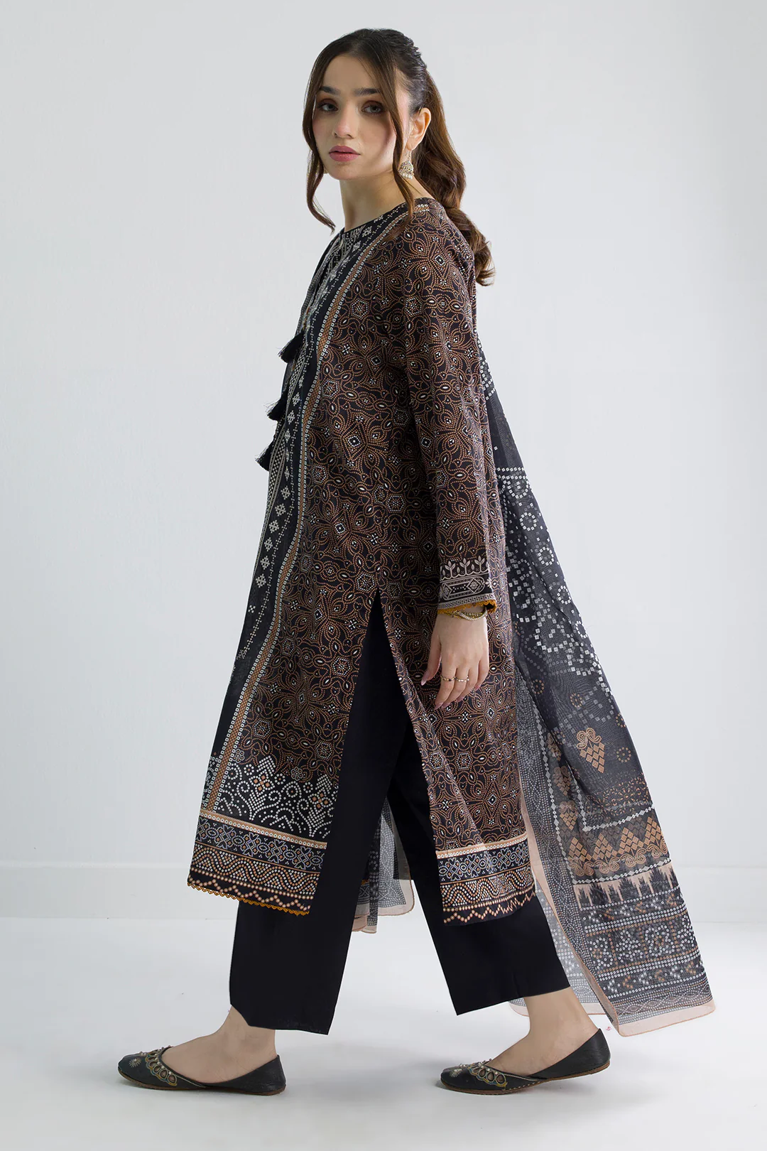 Kurta Dupatta Trouser - 2195 - Image 10