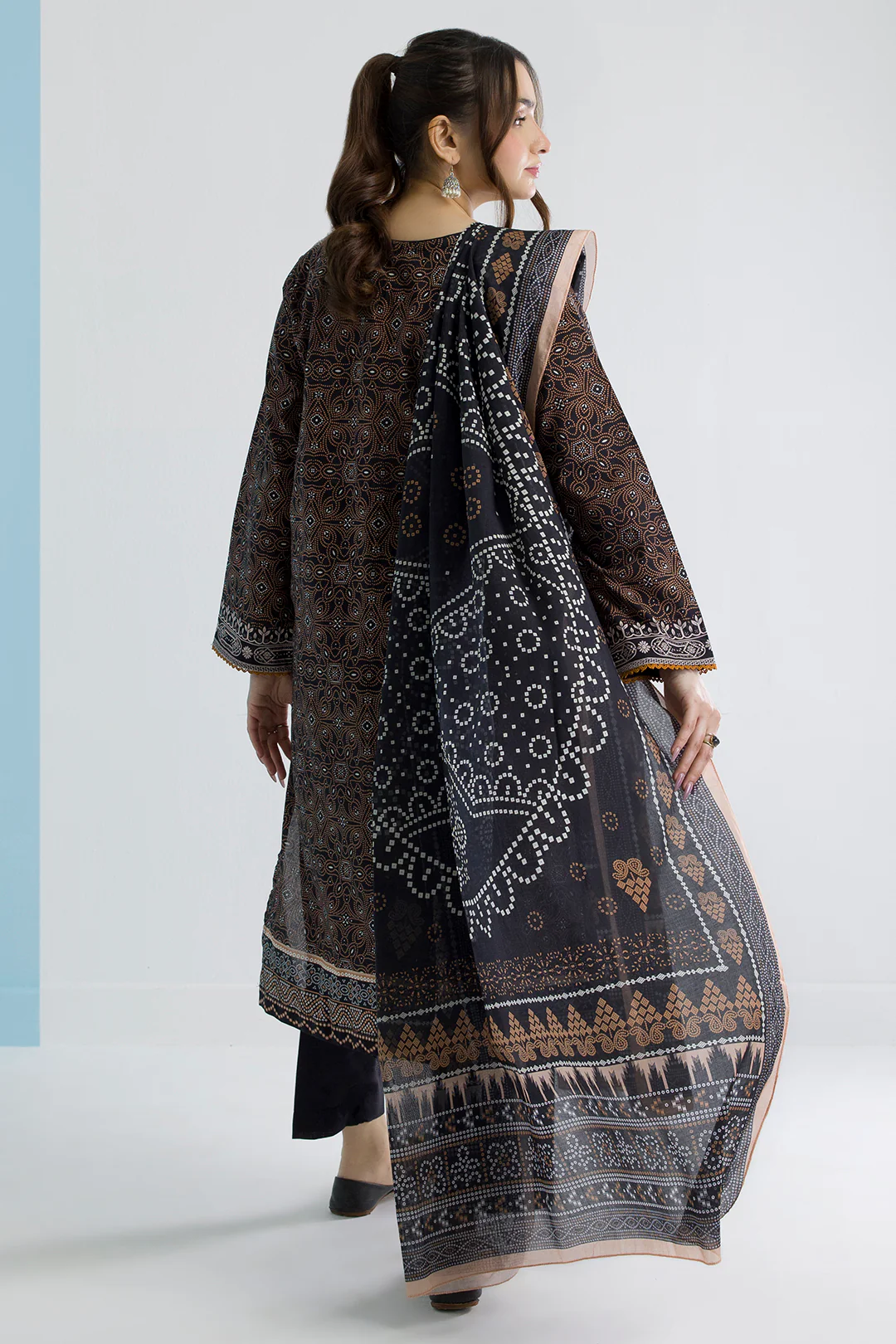 Kurta Dupatta Trouser - 2195 - Image 11