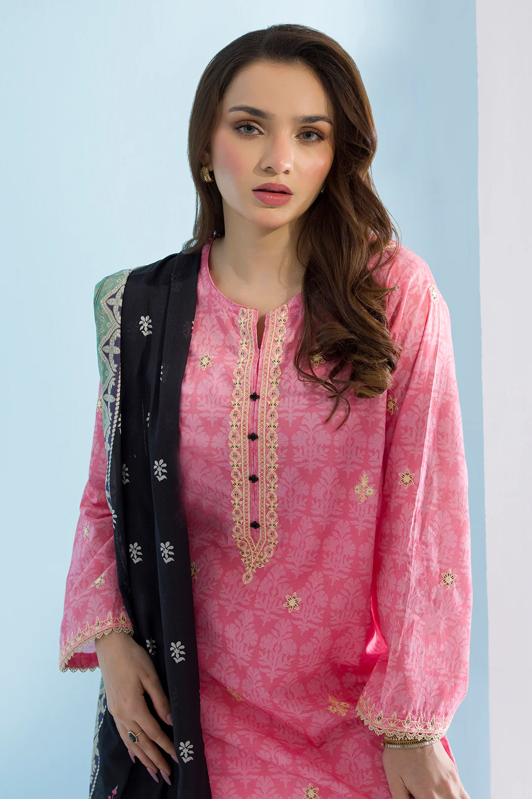 Embroidered Kurta Dupatta Trouser - 2198 - Image 7