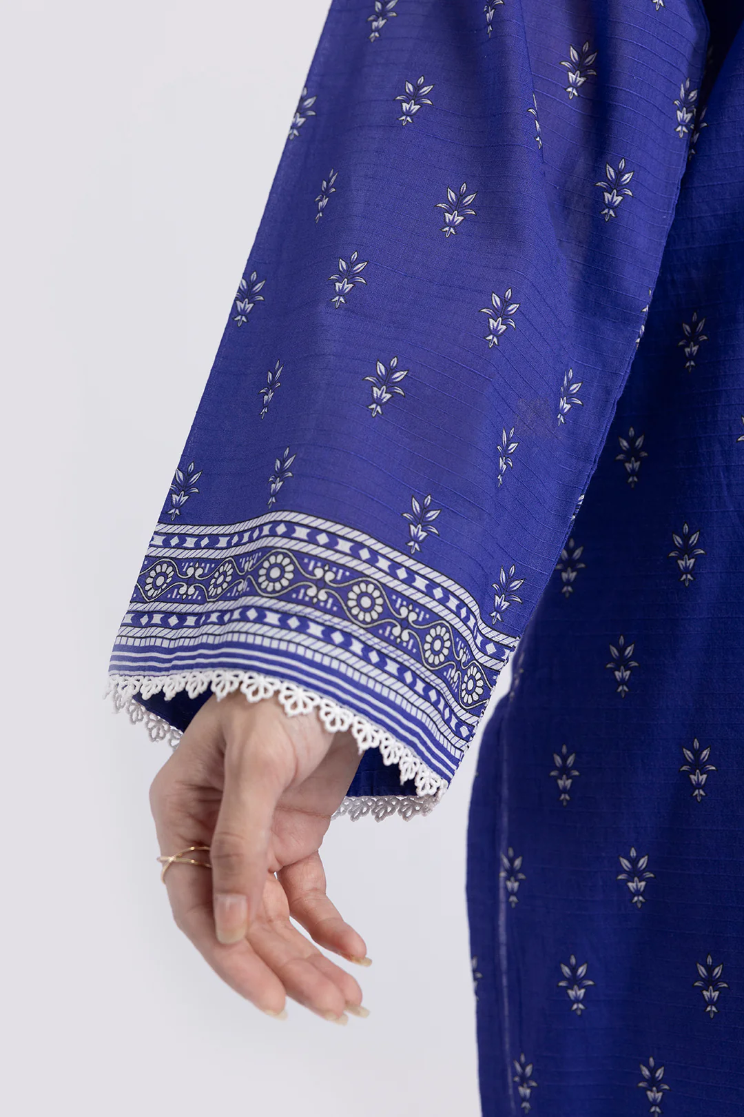 Kurta Dupatta Trouser - 2250 - Image 6