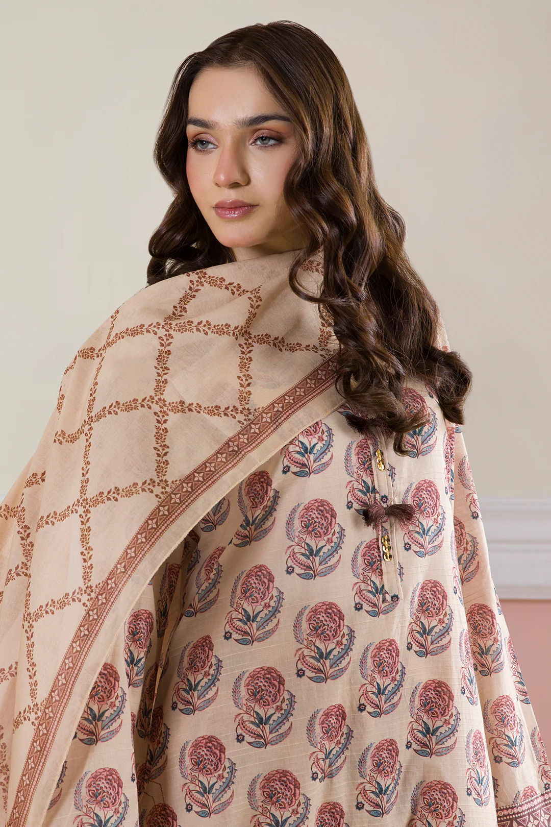 Kurta Dupatta Trouser - 2252 - Image 4