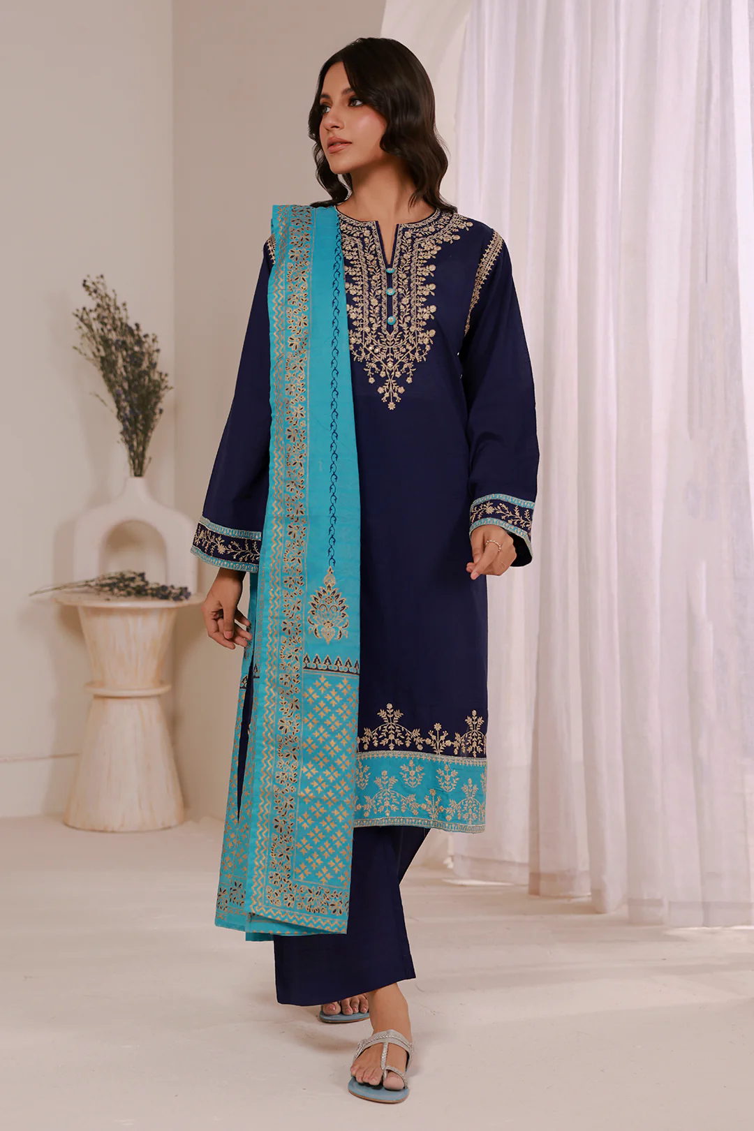 Embroidered Kurta Dupatta Trouser - 2533 - Image 3