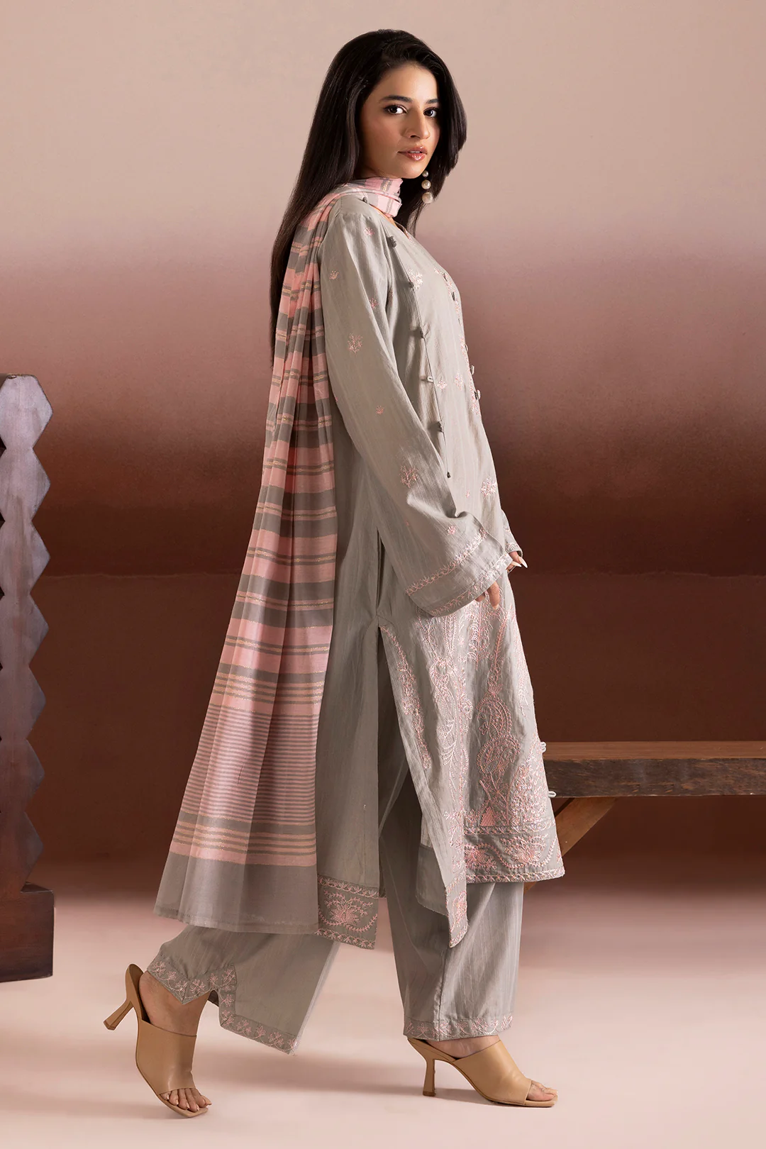 Embroidered Kurta Dupatta Trouser - 2667 - Image 3