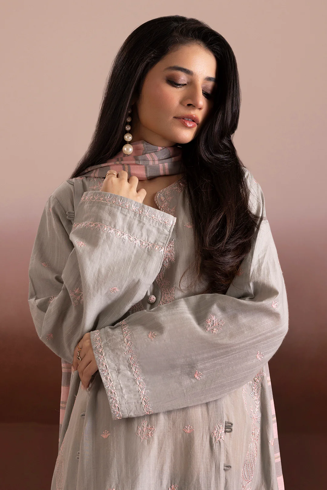 Embroidered Kurta Dupatta Trouser - 2667 - Image 4