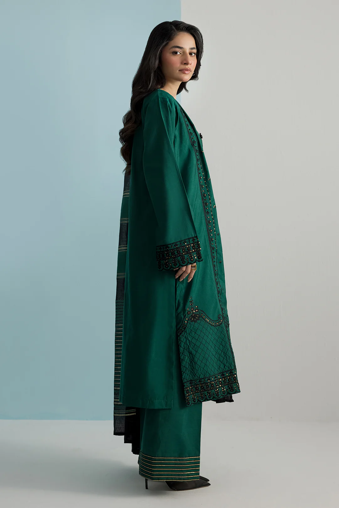 Embroidered Kurta Dupatta Trouser - 2687 - Image 6