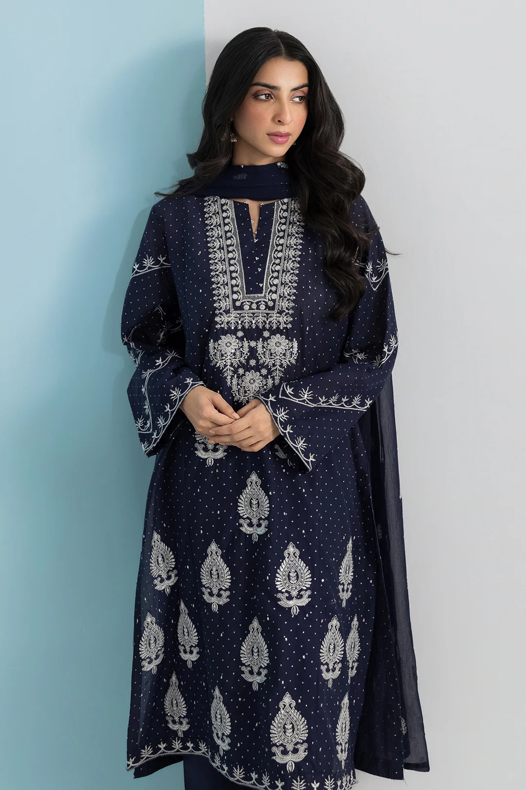 Embroidered Kurta Dupatta Trouser - 2688 - Image 4