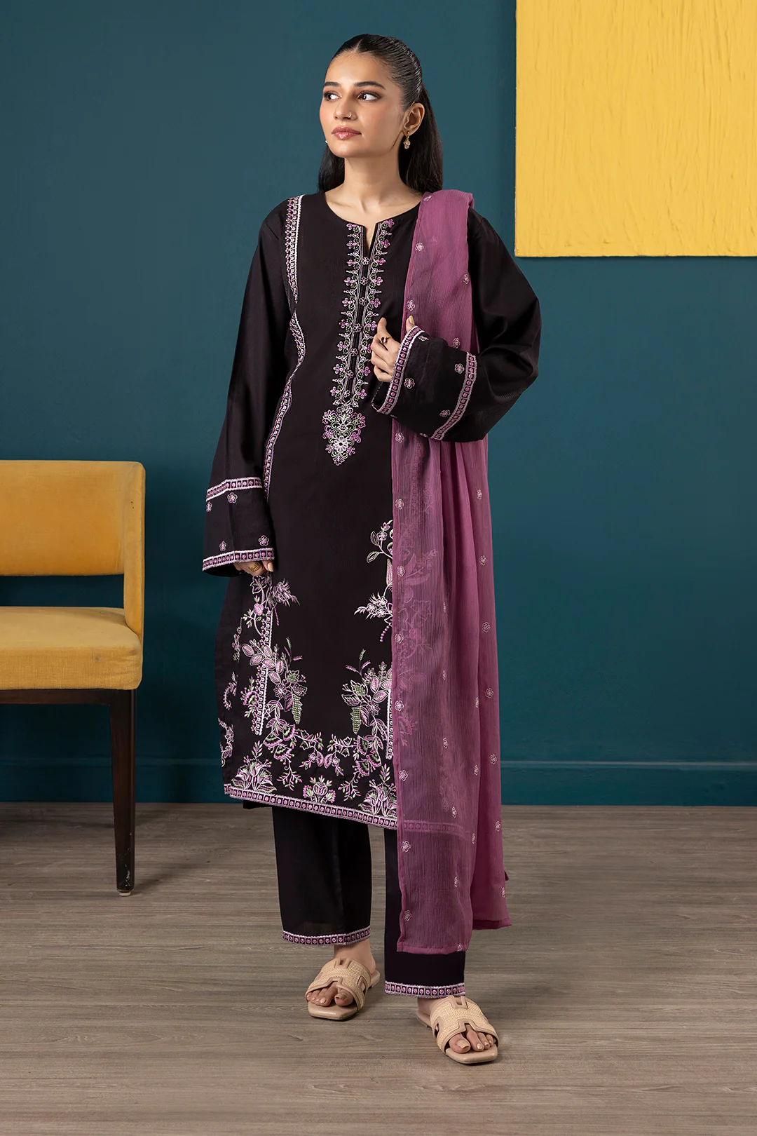 Embroidered Kurta Dupatta Trouser - 2834 - Image 3