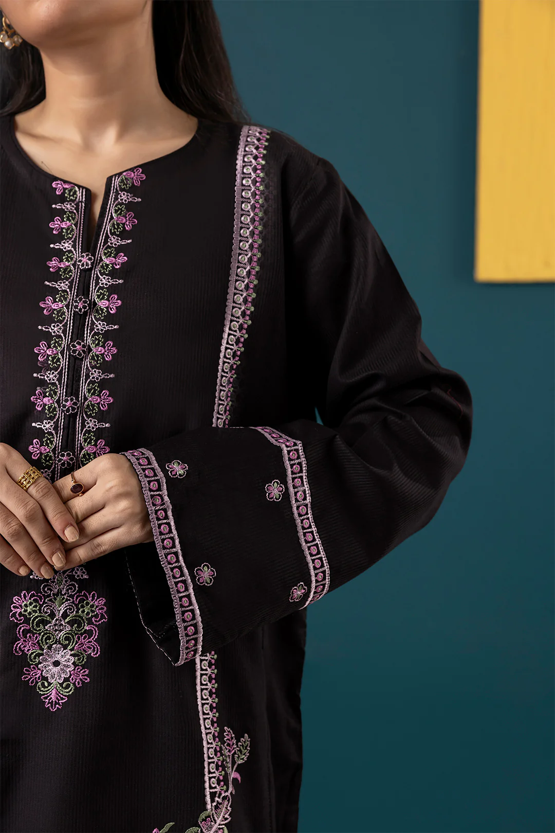 Embroidered Kurta Dupatta Trouser - 2834 - Image 4