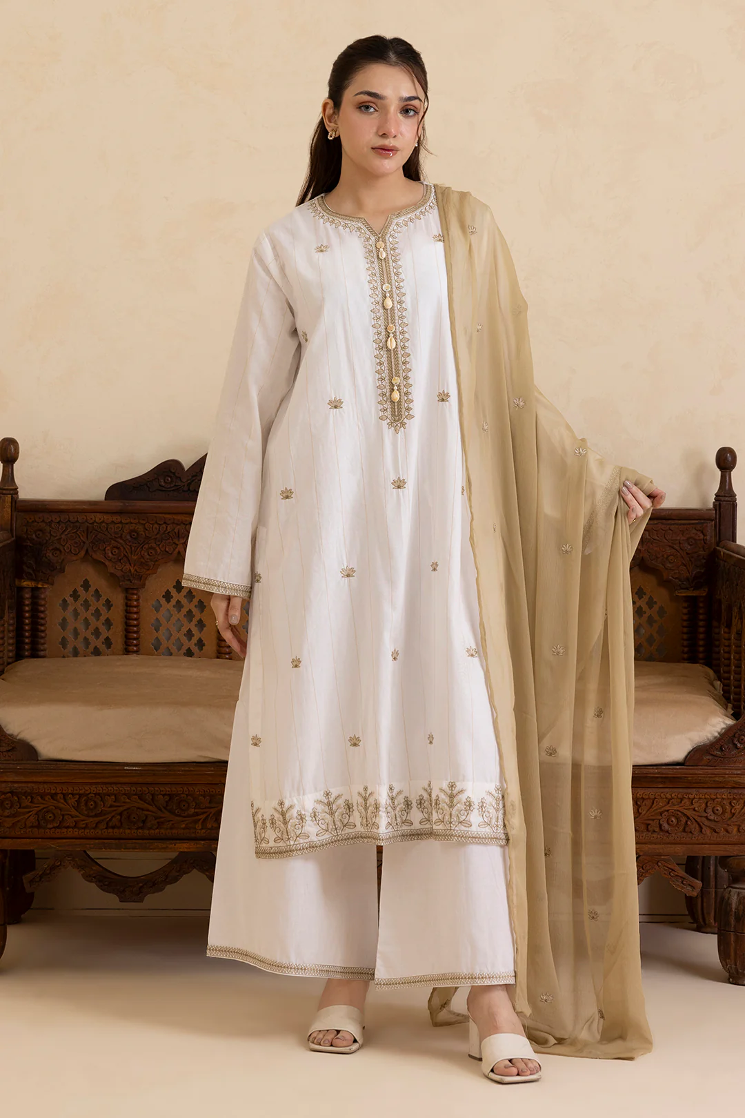 Embroidered Kurta Dupatta Trouser - 2835 - Image 3